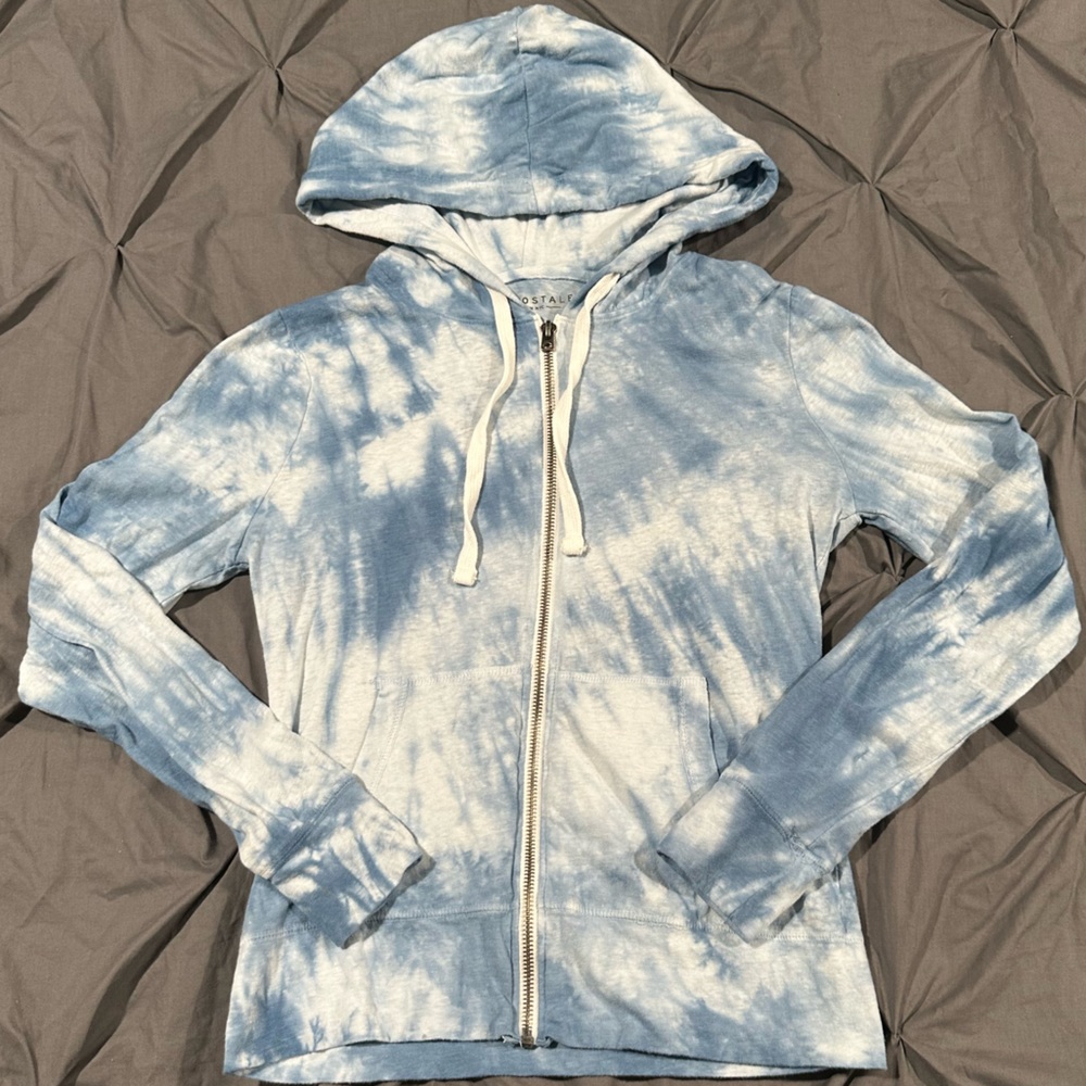 Aero zip up sweater